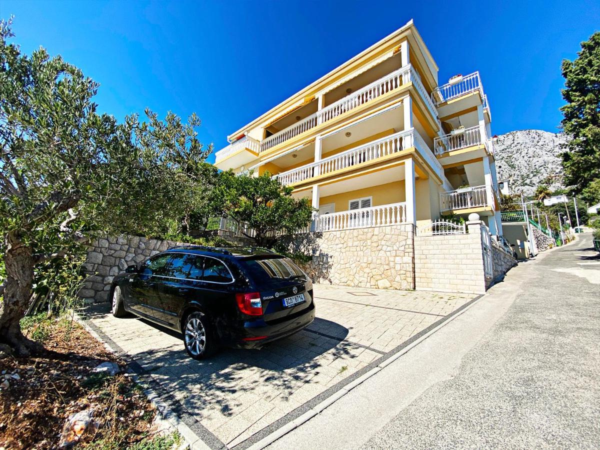 Apartments And Rooms Katarina Živogošće Exterior foto